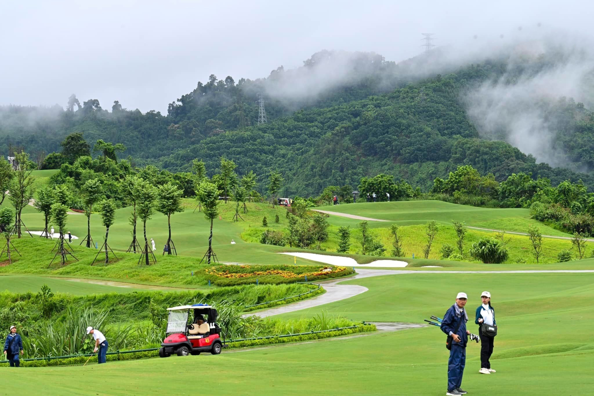 Sapa Grand Golf Course